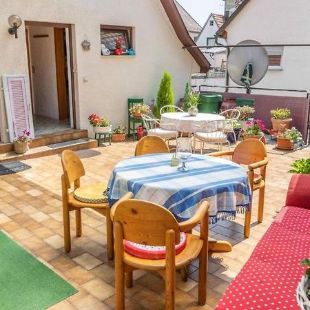 Apartmenthaus Ferienwohnungen Sila Weinstadt Exterior foto