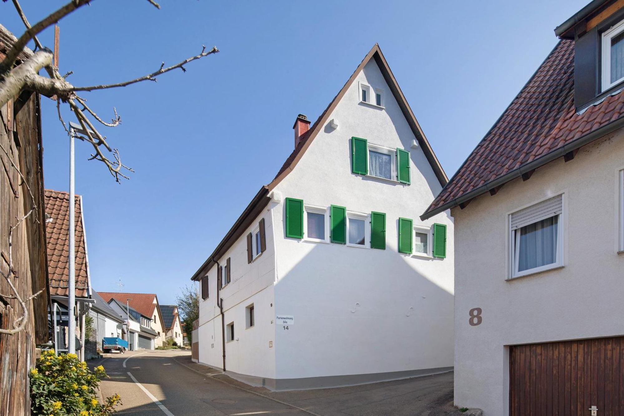 Apartmenthaus Ferienwohnungen Sila Weinstadt Exterior foto