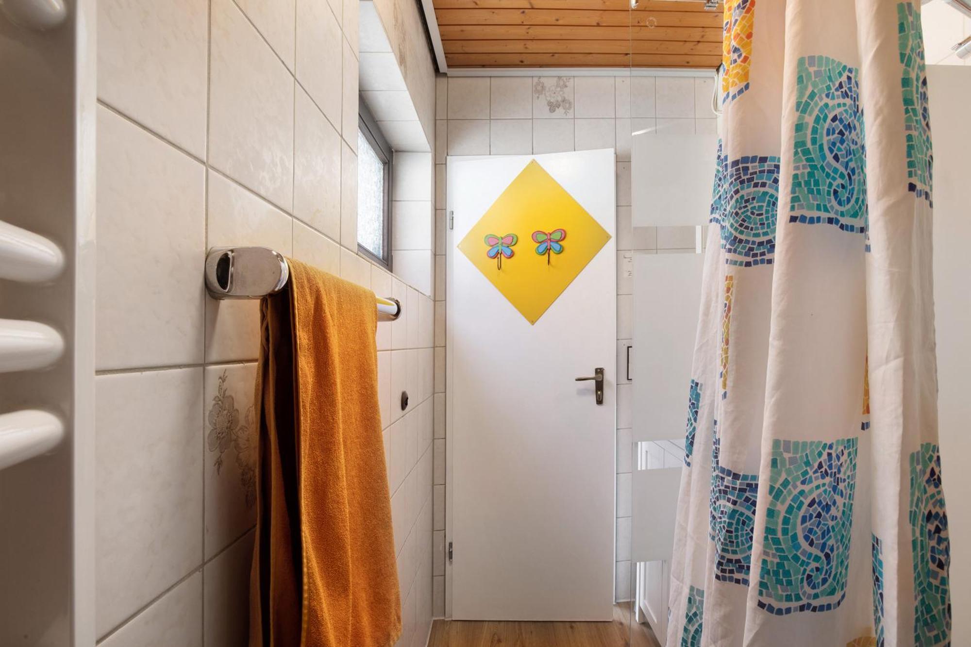 Apartmenthaus Ferienwohnungen Sila Weinstadt Exterior foto
